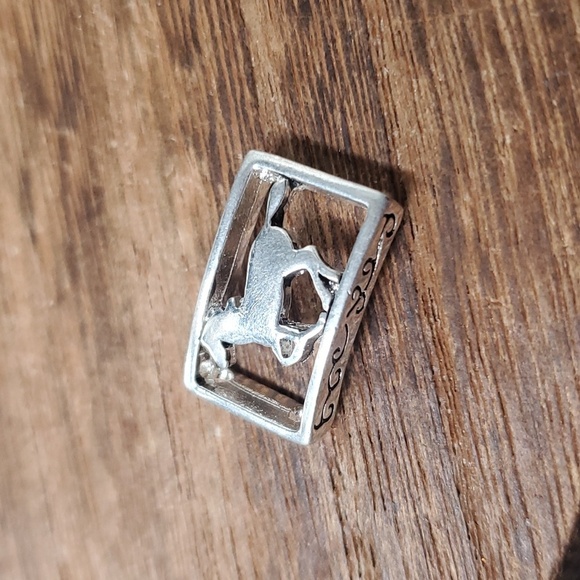 P208 galloping horse charm antique‎